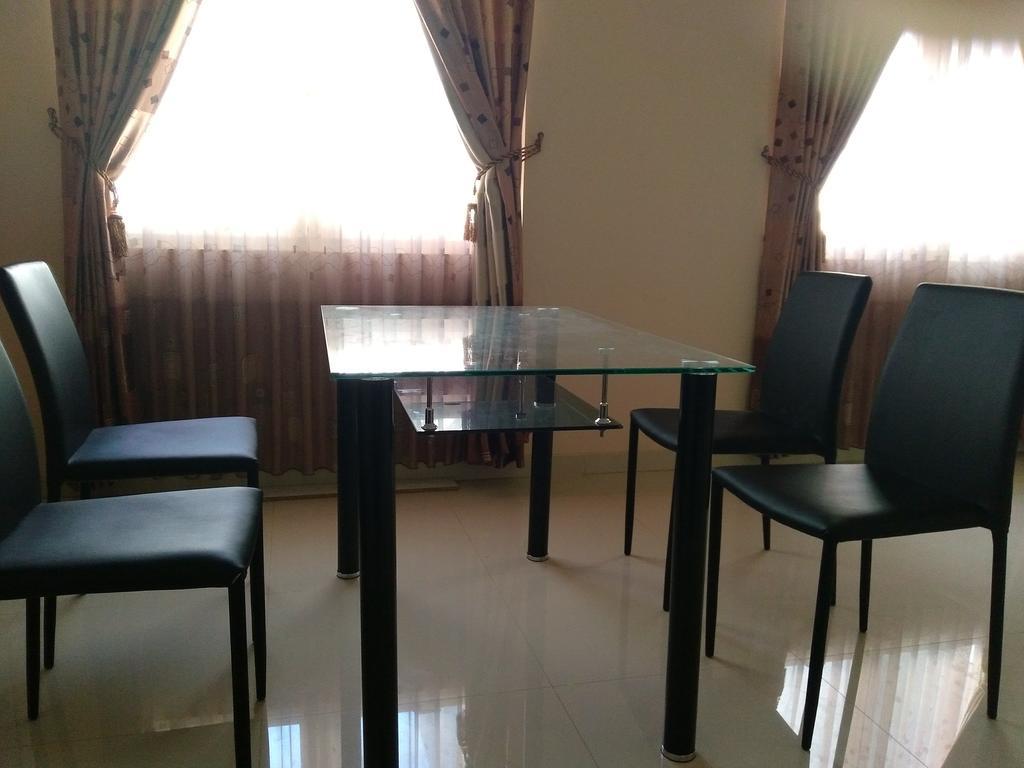 Jasmine Park Guest House Σεμαράνγκ Εξωτερικό φωτογραφία